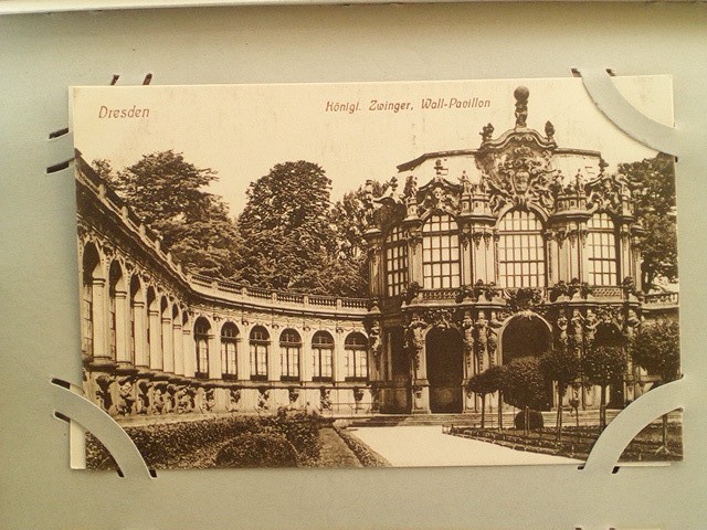 /Germany/DE_Place_1900-1949_Dresden. Konigl. Zwinger Wall-Pavillon.jpg